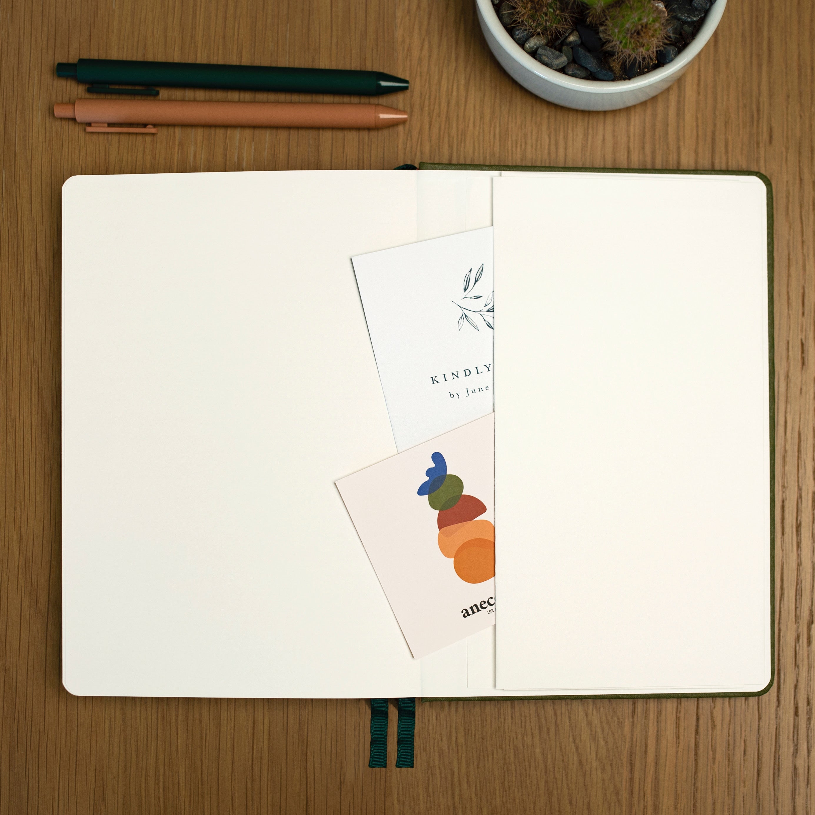 Daily Planner & Gel Pen Set